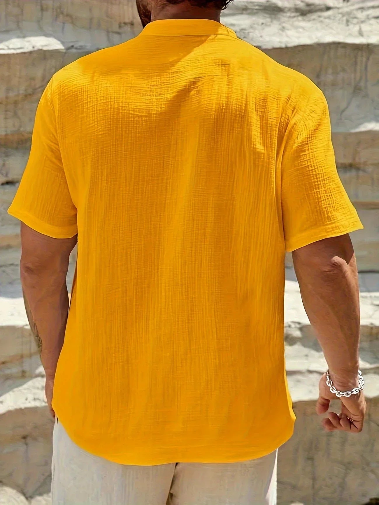 David | Camisa de verano elegante con cuello alto