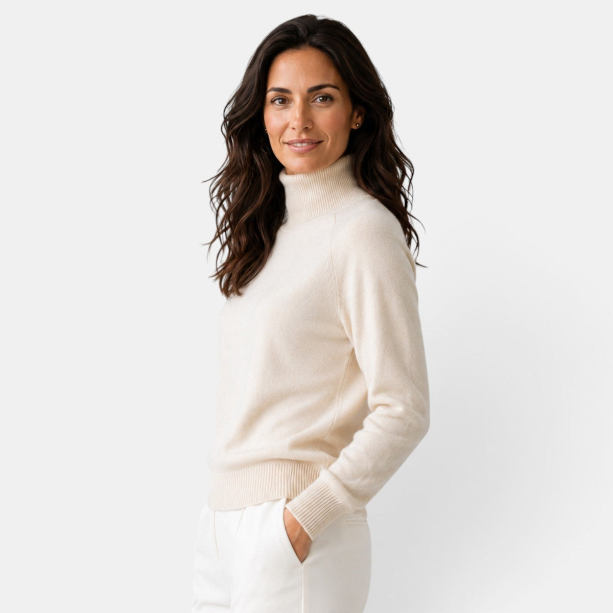 Yaretzi | Suéter Elegante de Cuello Alto de Lana