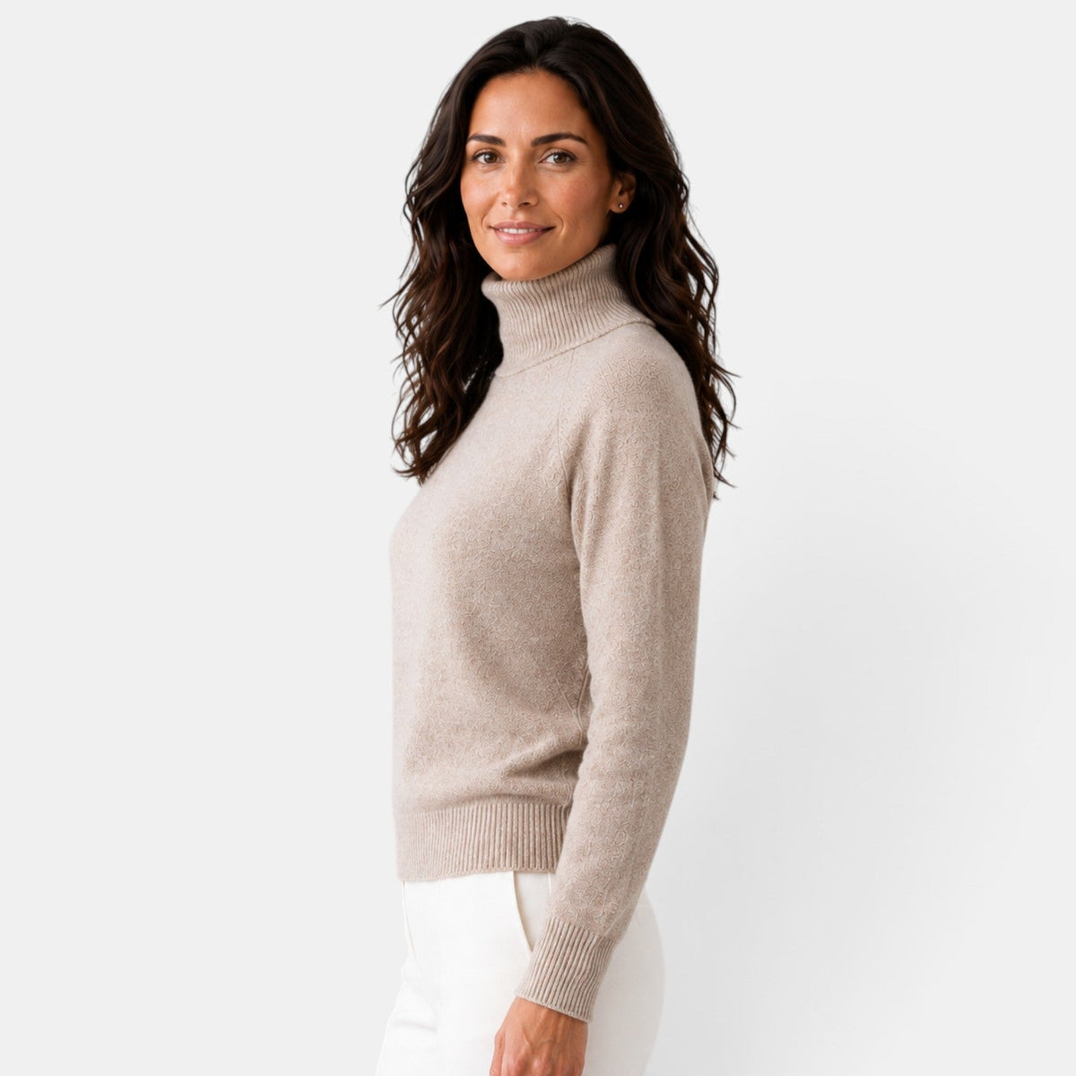 Yaretzi | Suéter Elegante de Cuello Alto de Lana