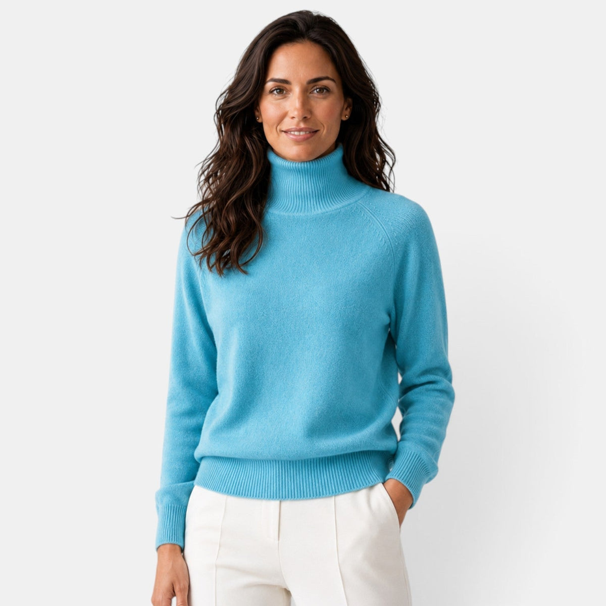 Yaretzi | Suéter Elegante de Cuello Alto de Lana