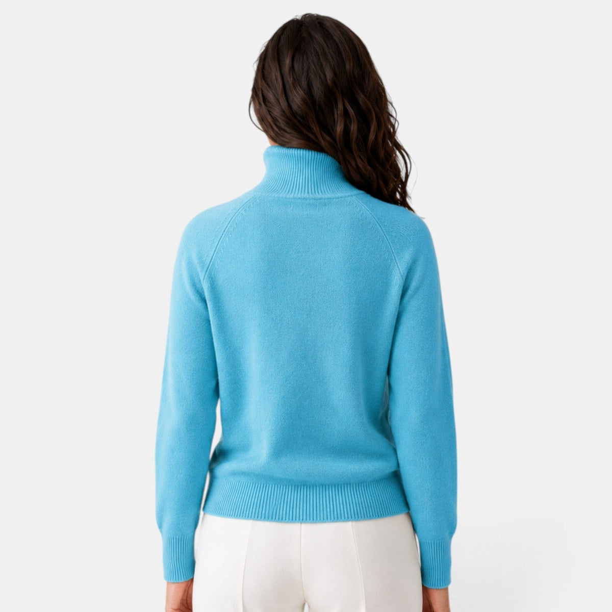 Yaretzi | Suéter Elegante de Cuello Alto de Lana
