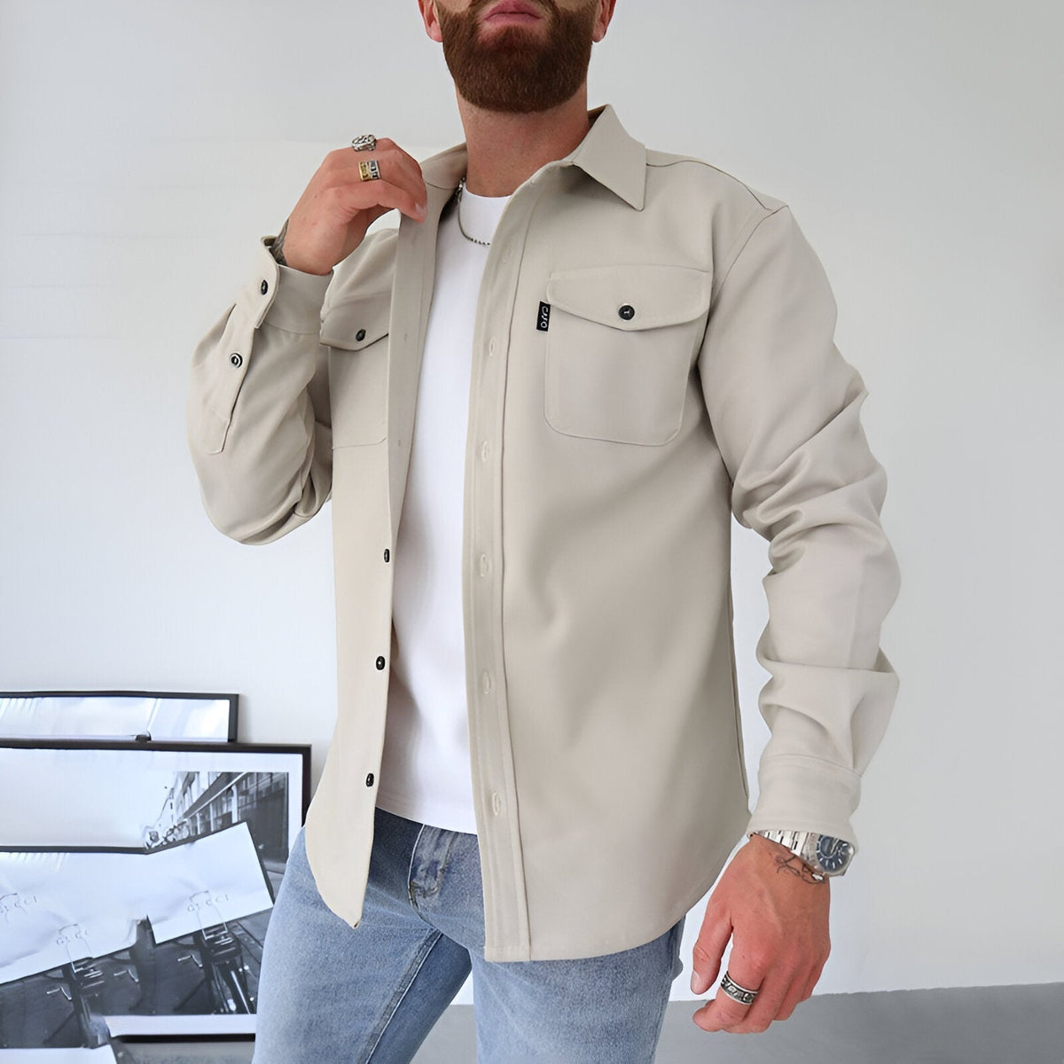 Camerino | Sobrecamisa Elegante de Textura Mate con Bolsillos de Solapa