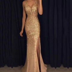 Vestido de gala escote en V sin mangas