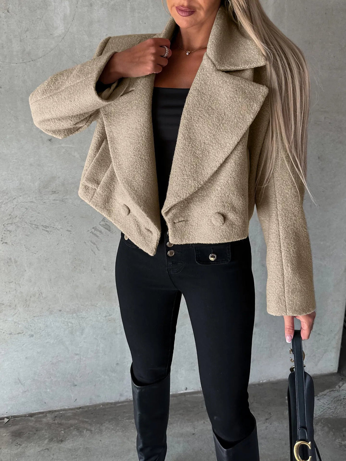 Abrigo Corto Mujer Oversize Solapas Anchas - Beige