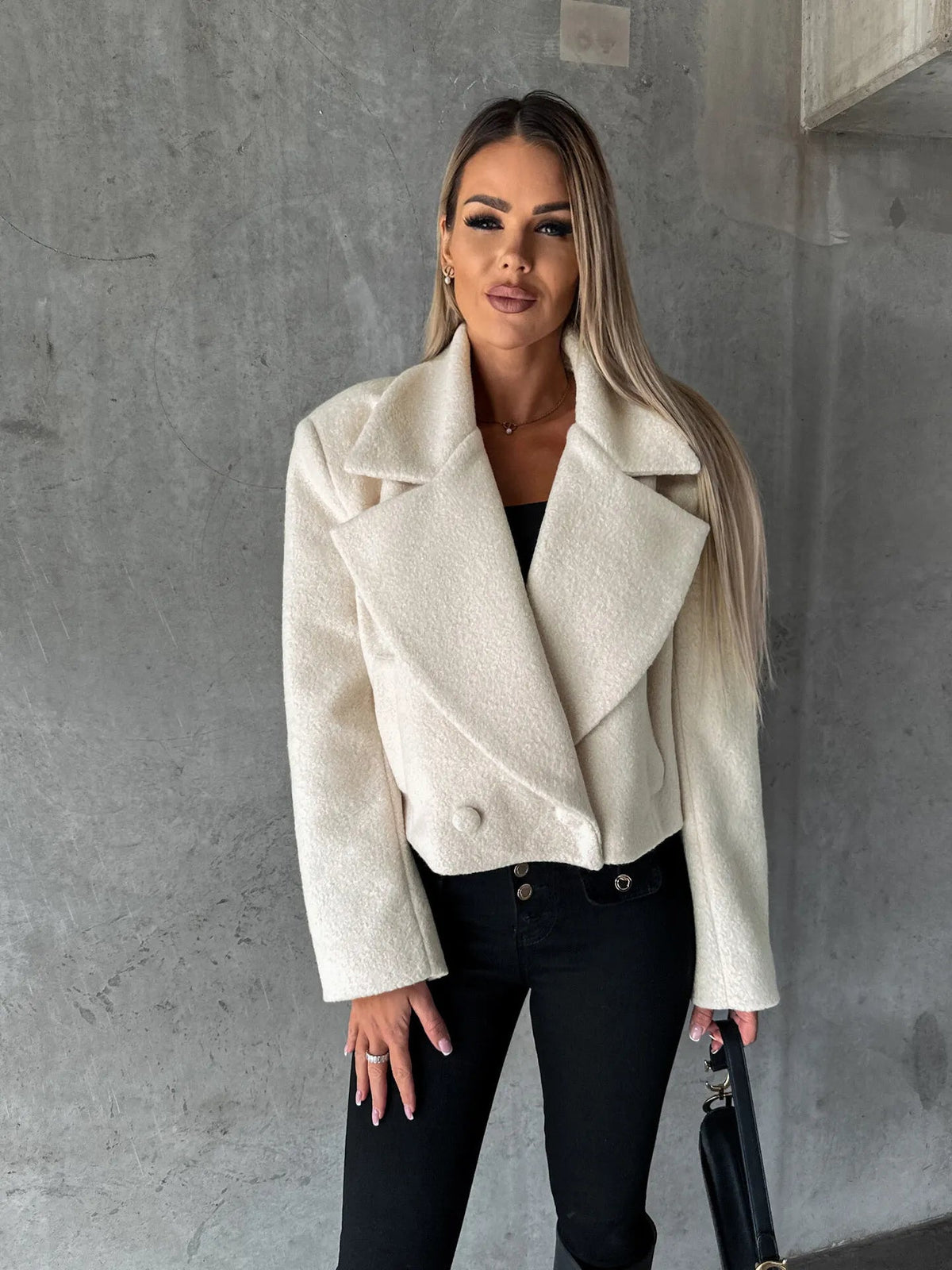 Abrigo Corto Mujer Oversize Solapas Anchas