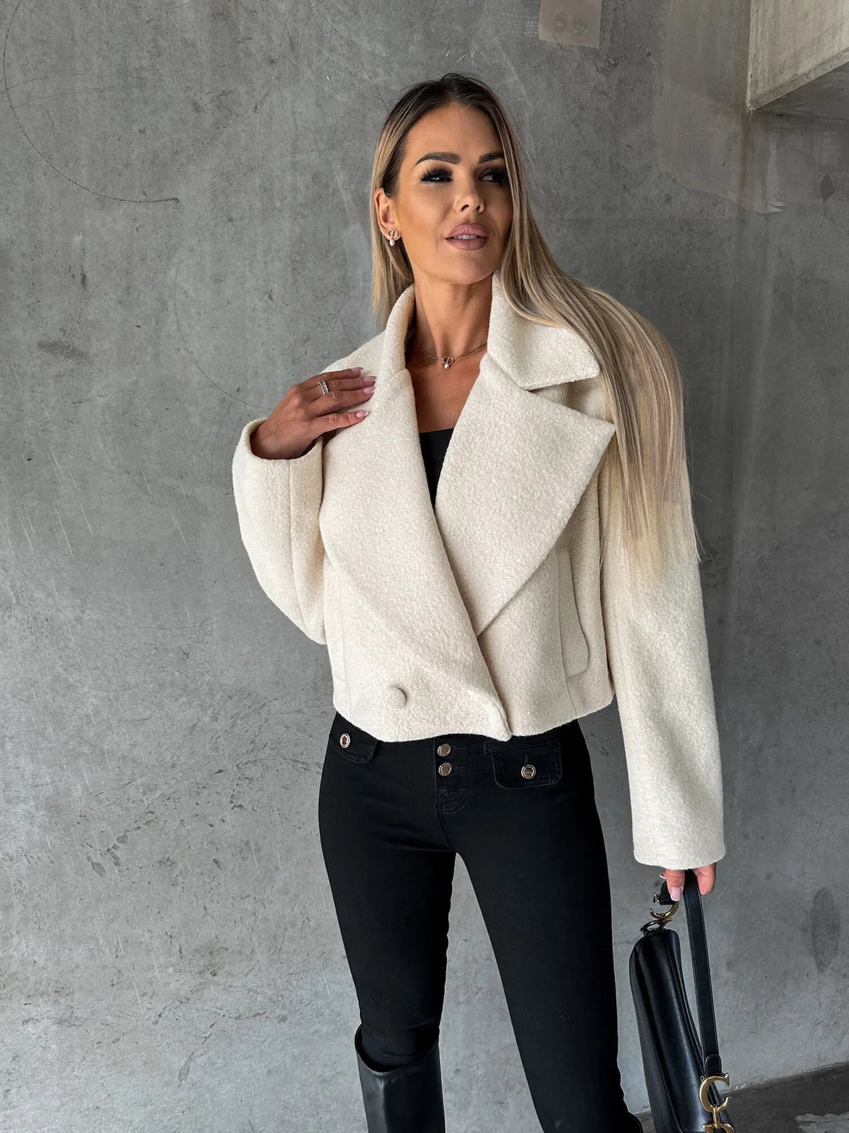 Abrigo Corto Mujer Oversize Solapas Anchas