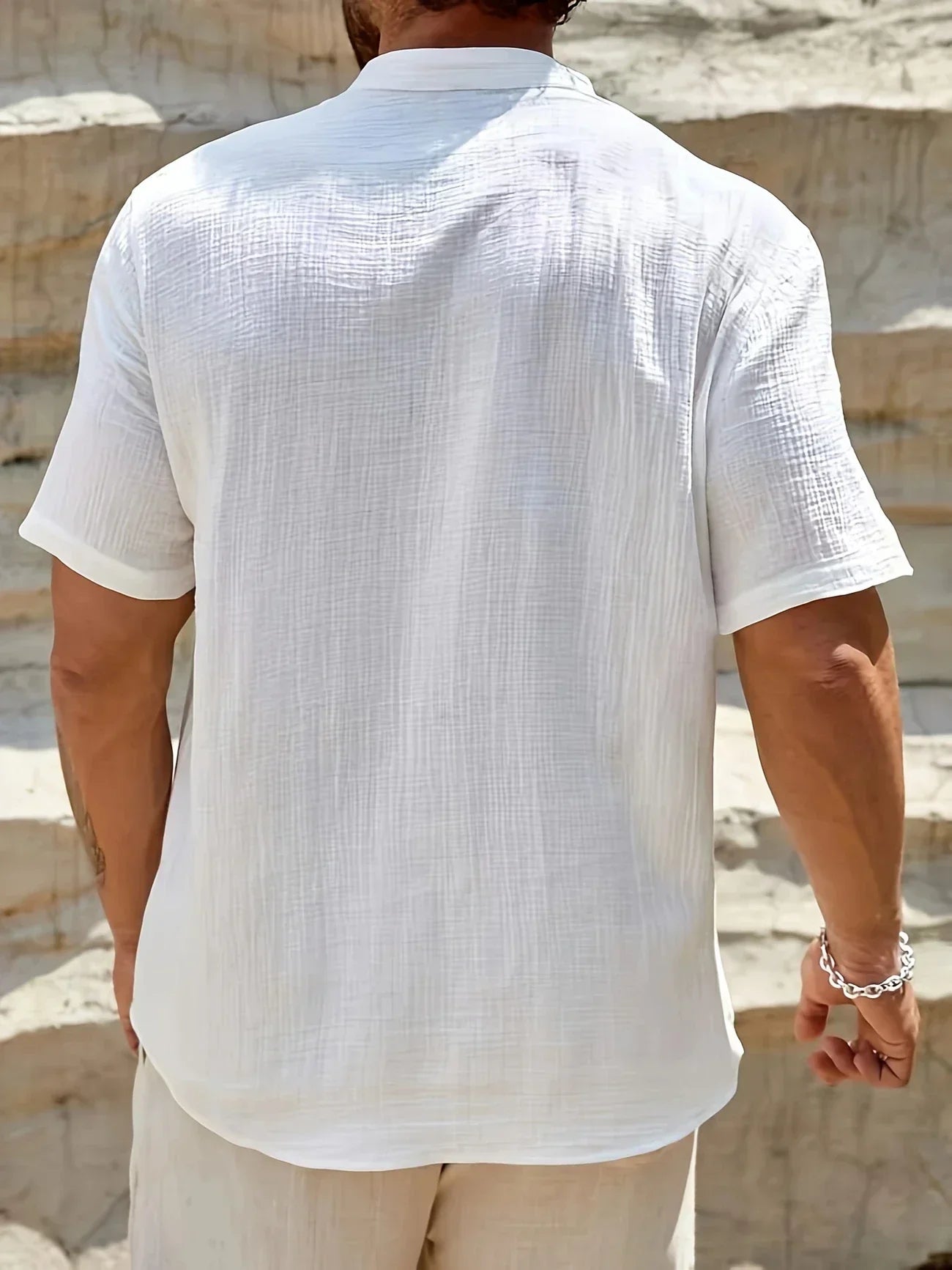 David | Camisa de verano elegante con cuello alto
