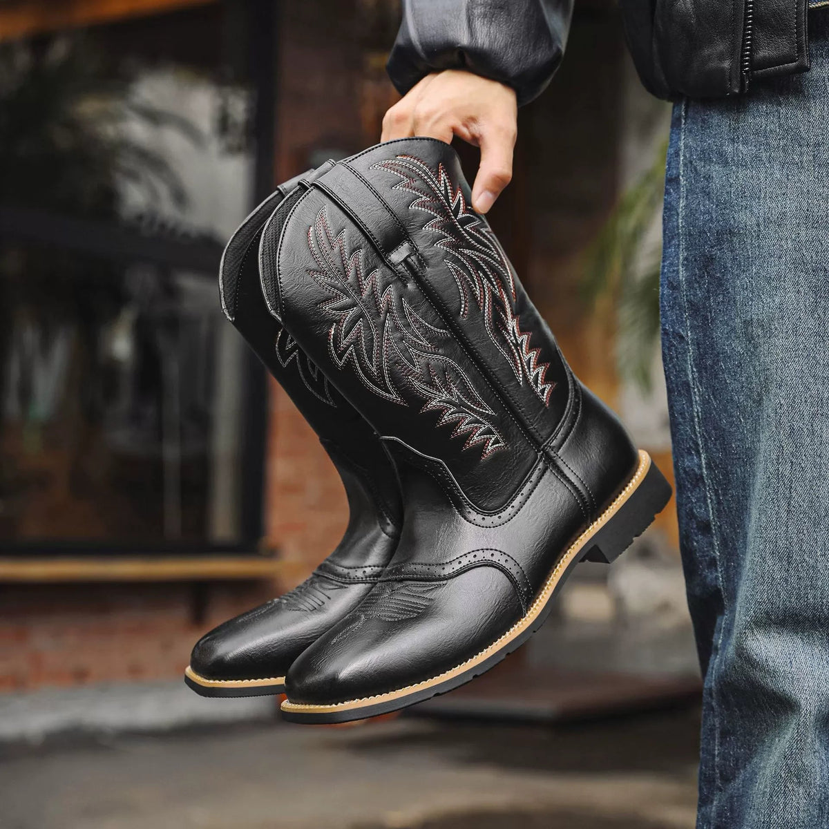 Botas Vaqueras Hombre con Caña Bordada a Media Pierna