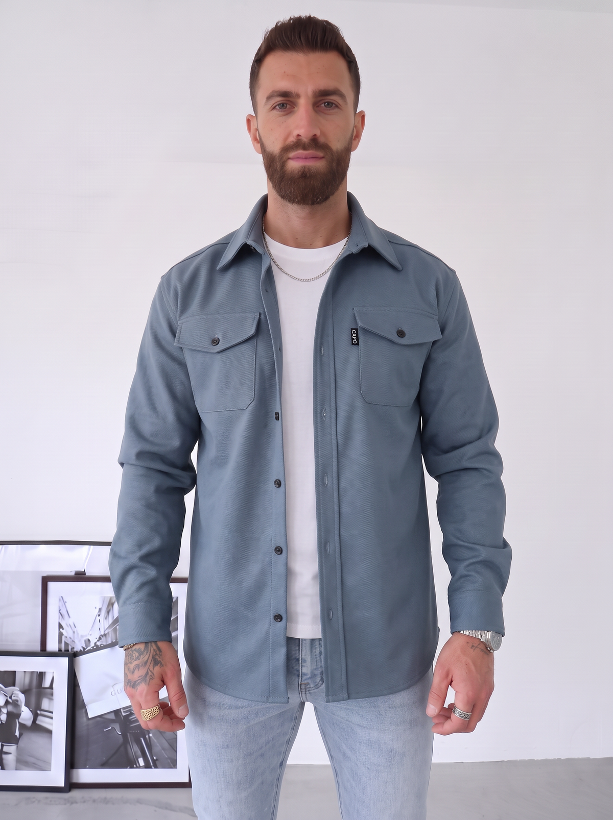 Camerino | Sobrecamisa Elegante de Textura Mate con Bolsillos de Solapa