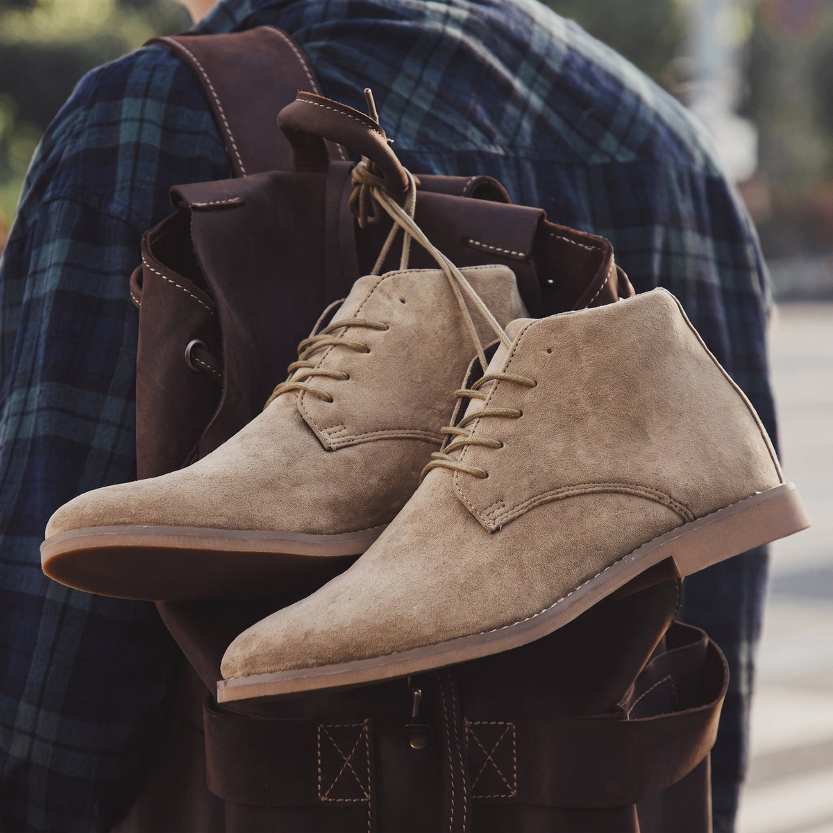 Botines Hombre Tipo Chukka con Costura en la Punta
