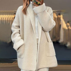 Vega | Cárdigan Oversize con Cuello Bufanda