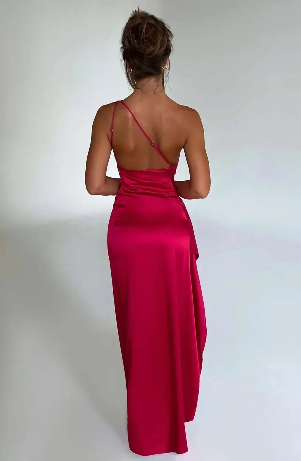 Vestido de gala satinado un hombro