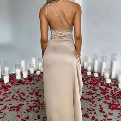 Vestido de gala satinado un hombro